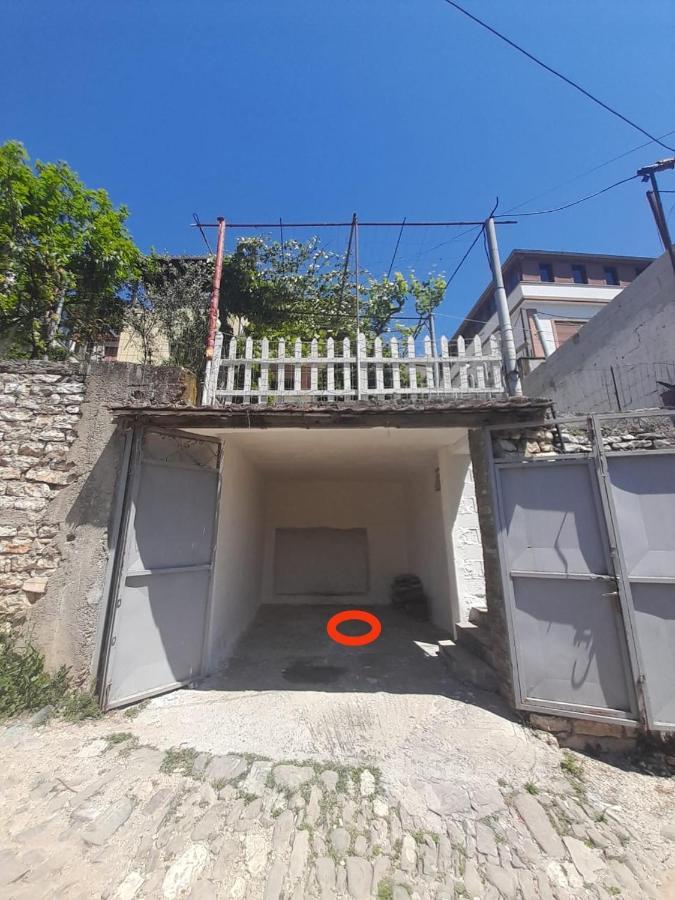Guest House Noah&Kristel Berat Exterior photo